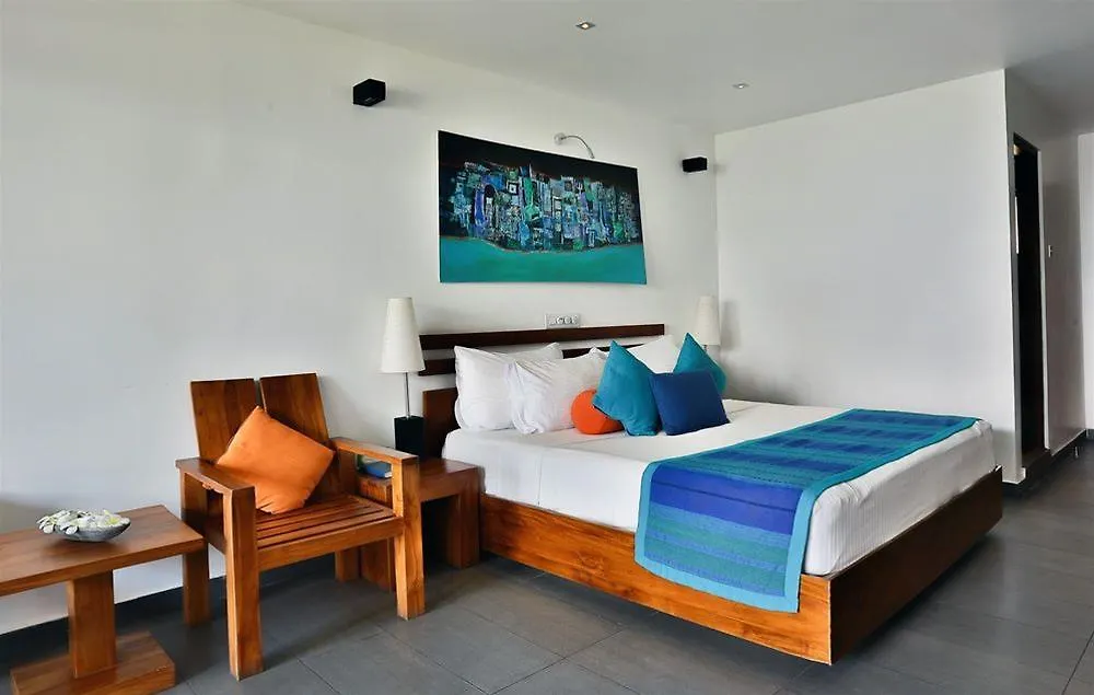 Amagi Aria Airport Transit Hotel Negombo 5*,