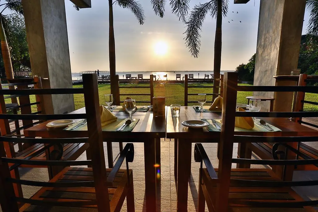 Amagi Aria Airport Transit Hotel Negombo