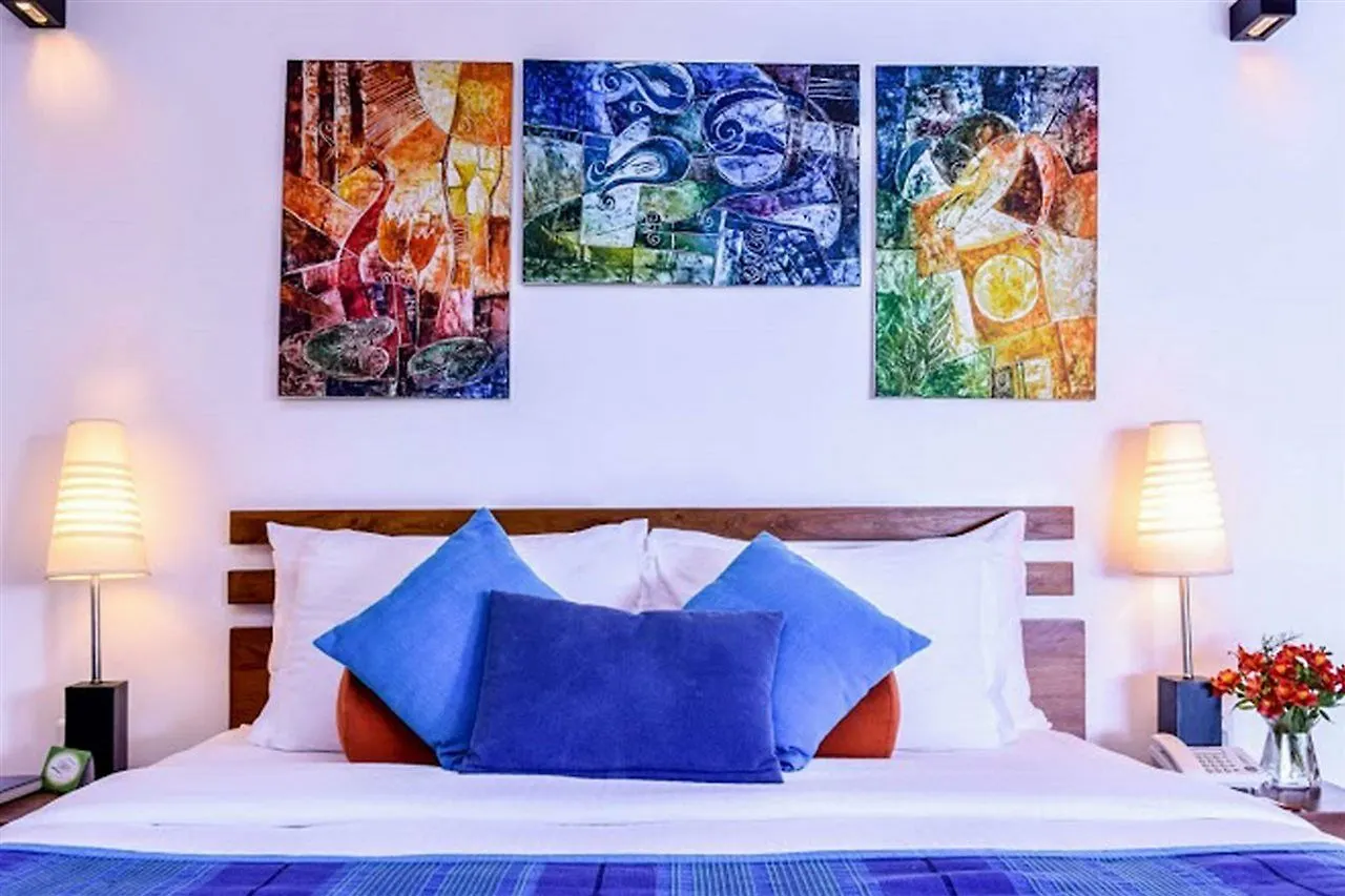 Amagi Aria Airport Transit Hotel Negombo