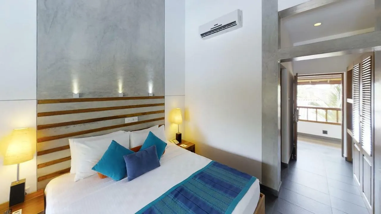 *****  Amagi Aria Airport Transit Hotel Negombo Sri Lanka