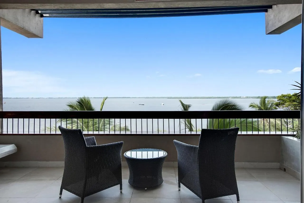 Amagi Aria Airport Transit Hotel Negombo
